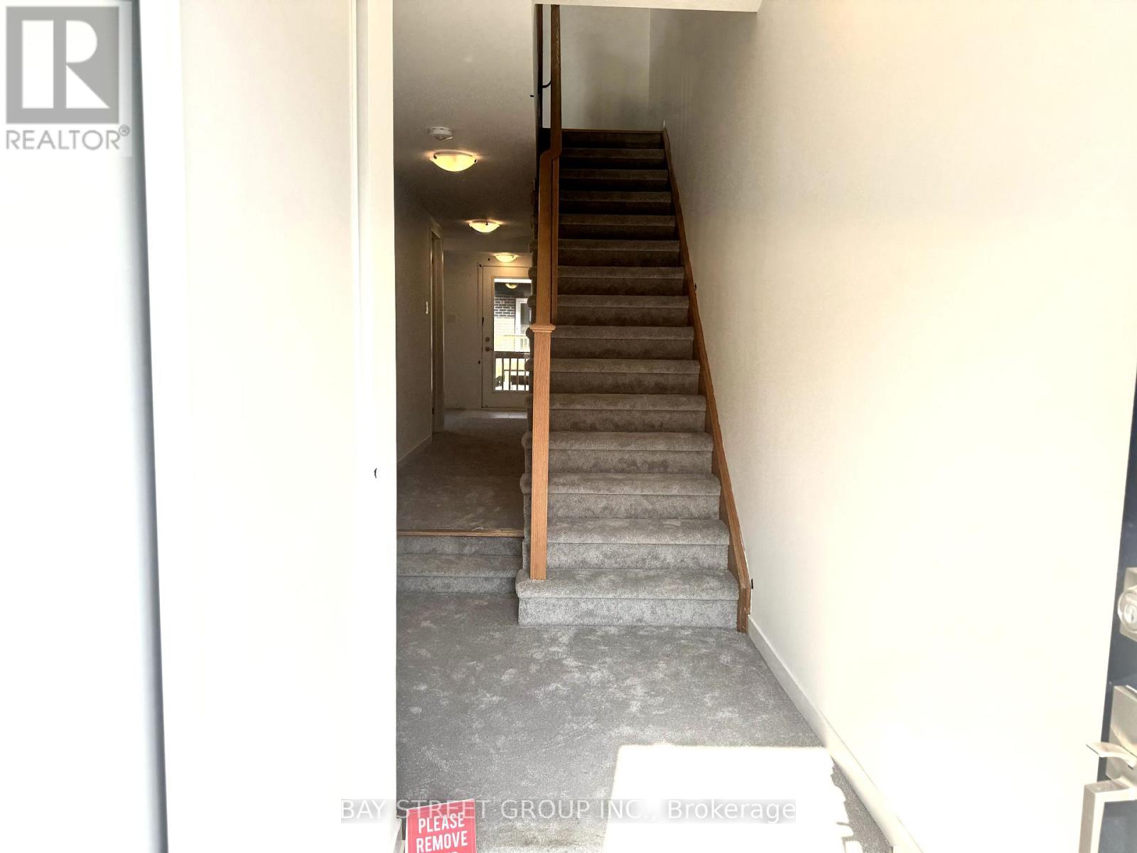 29 BATESON STREET, Ajax (South West) — photo 2