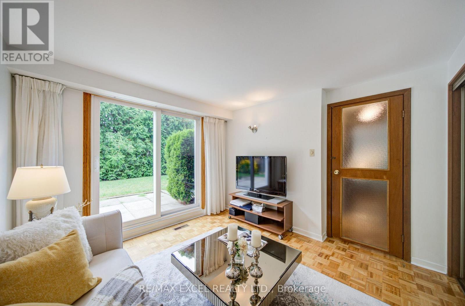 81 AMANDA DRIVE - Image 32