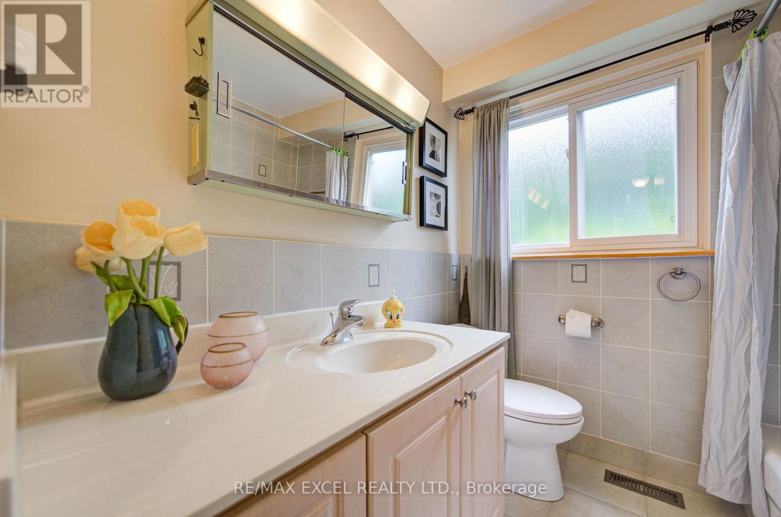 81 AMANDA DRIVE - Image 33