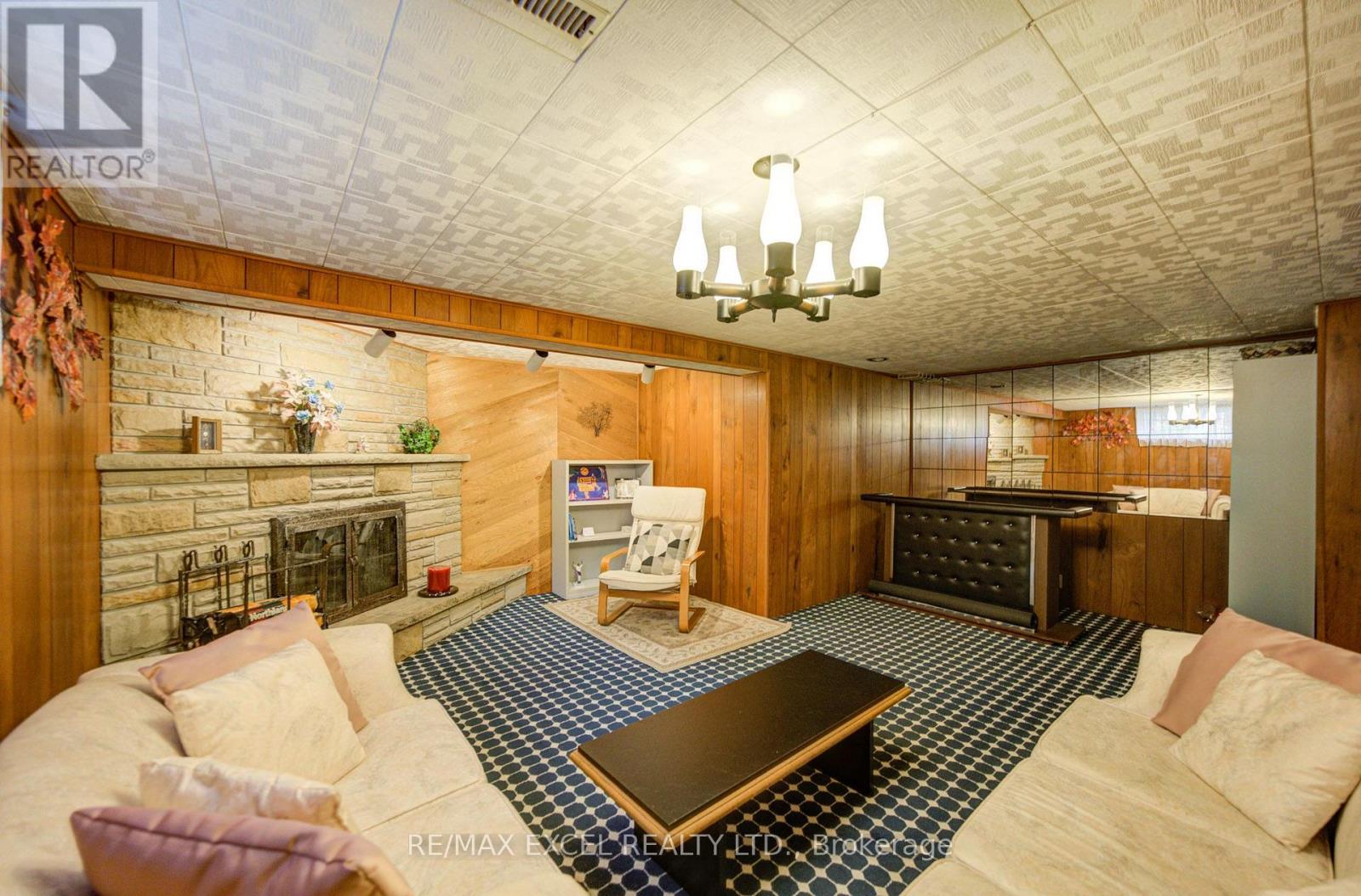 81 AMANDA DRIVE - Image 43
