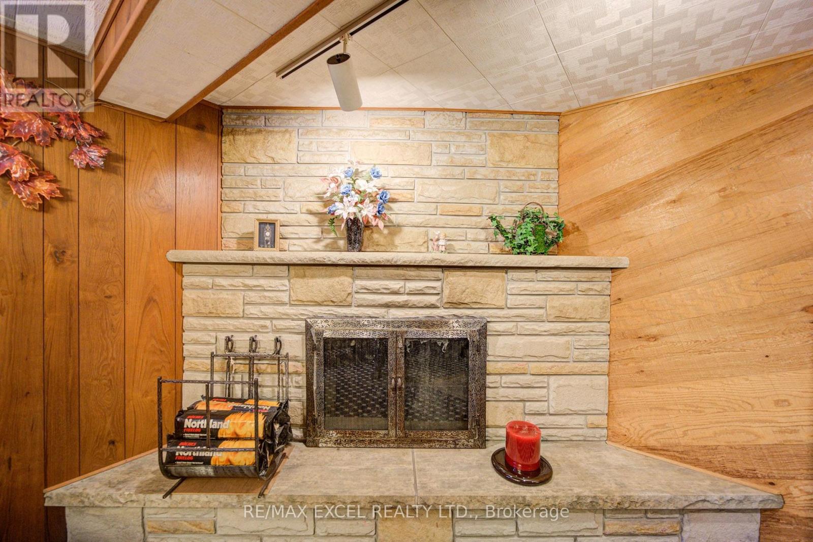 81 AMANDA DRIVE - Image 44