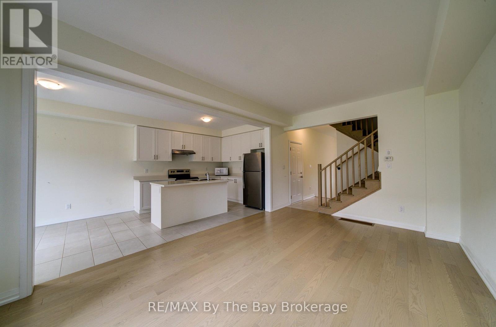 73 FEDERICA CRESCENT - Image 12