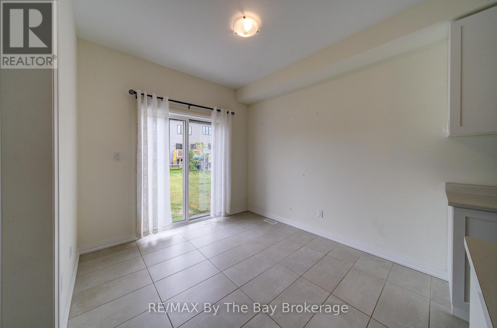 73 FEDERICA CRESCENT - Image 23
