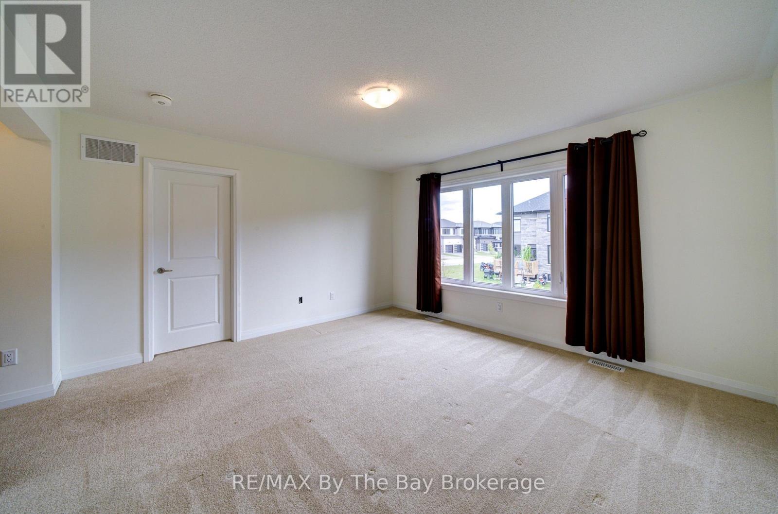 73 FEDERICA CRESCENT - Image 26