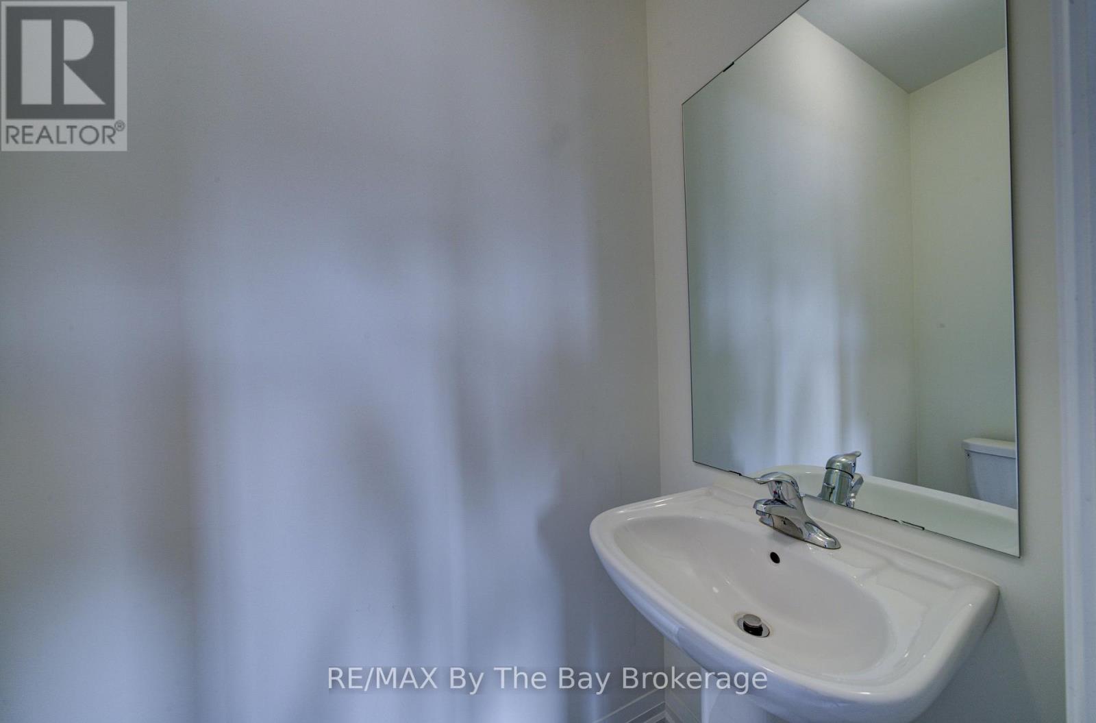 73 FEDERICA CRESCENT, Wasaga Beach — photo 7