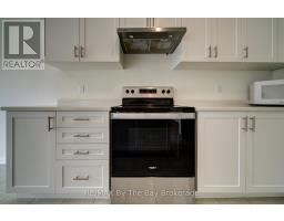 73 Federica Crescent, Wasaga Beach, ON L9Z0N5 Photo 18