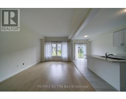73 Federica Crescent, Wasaga Beach, ON L9Z0N5 Photo 8