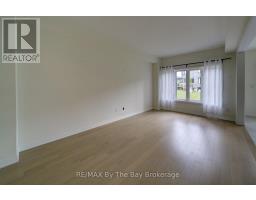 73 Federica Crescent, Wasaga Beach, ON L9Z0N5 Photo 9
