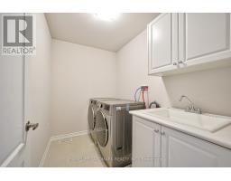 11 Dawn Blossom Drive, Georgina, ON L4P2G6 Photo 40