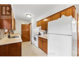 390 Mississaga Street W, Orillia, ON L3V3C5 Photo 11
