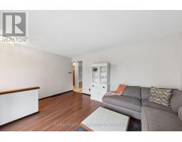 390 Mississaga Street W, Orillia, ON L3V3C5 Photo 9