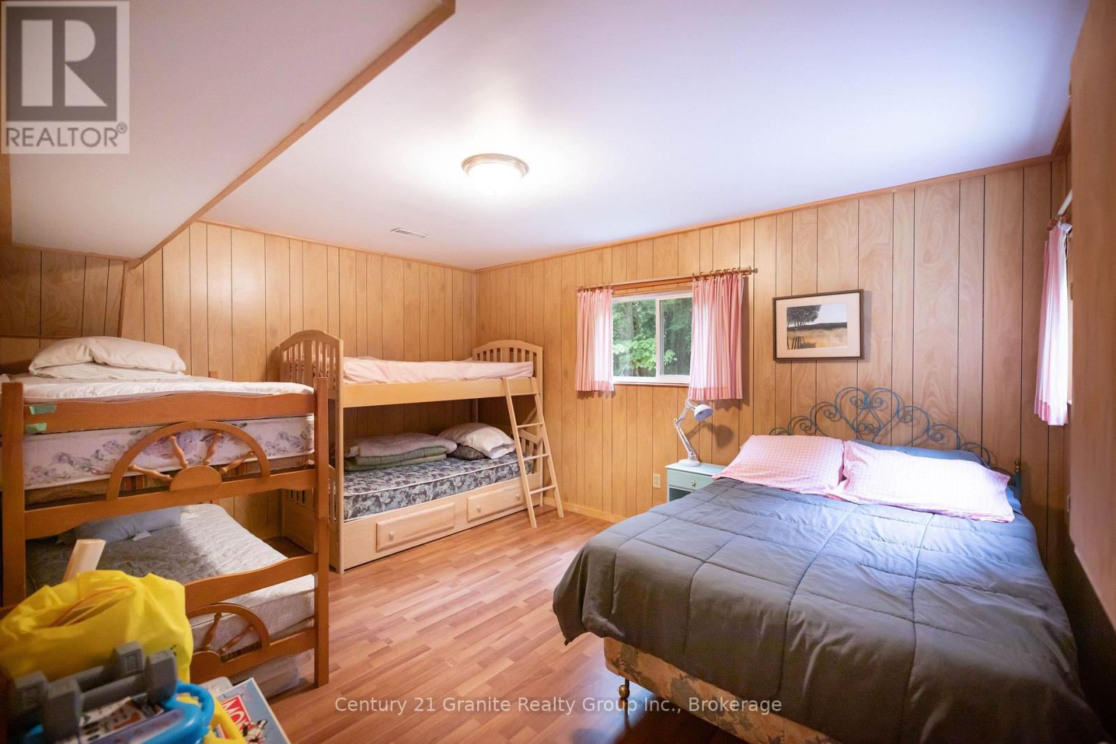 4943 KENNISIS LAKE ROAD DRIVE - Image 18