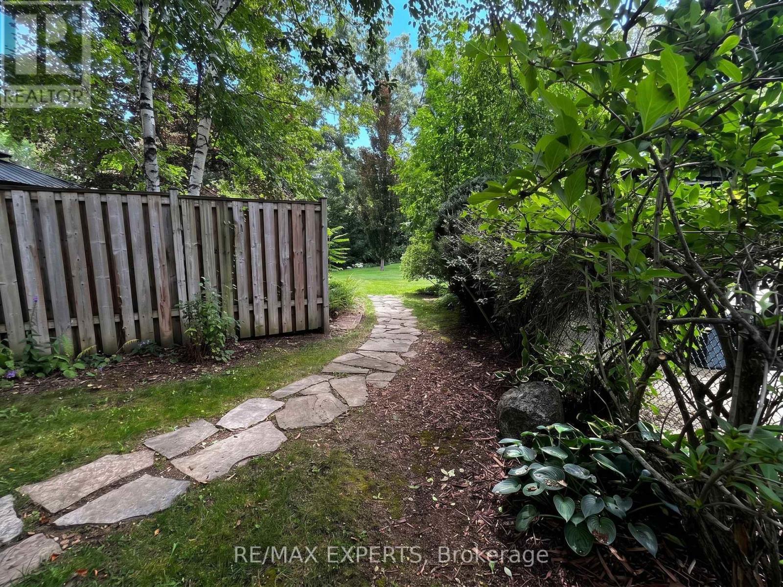 13676 NINTH LINE - Image 38