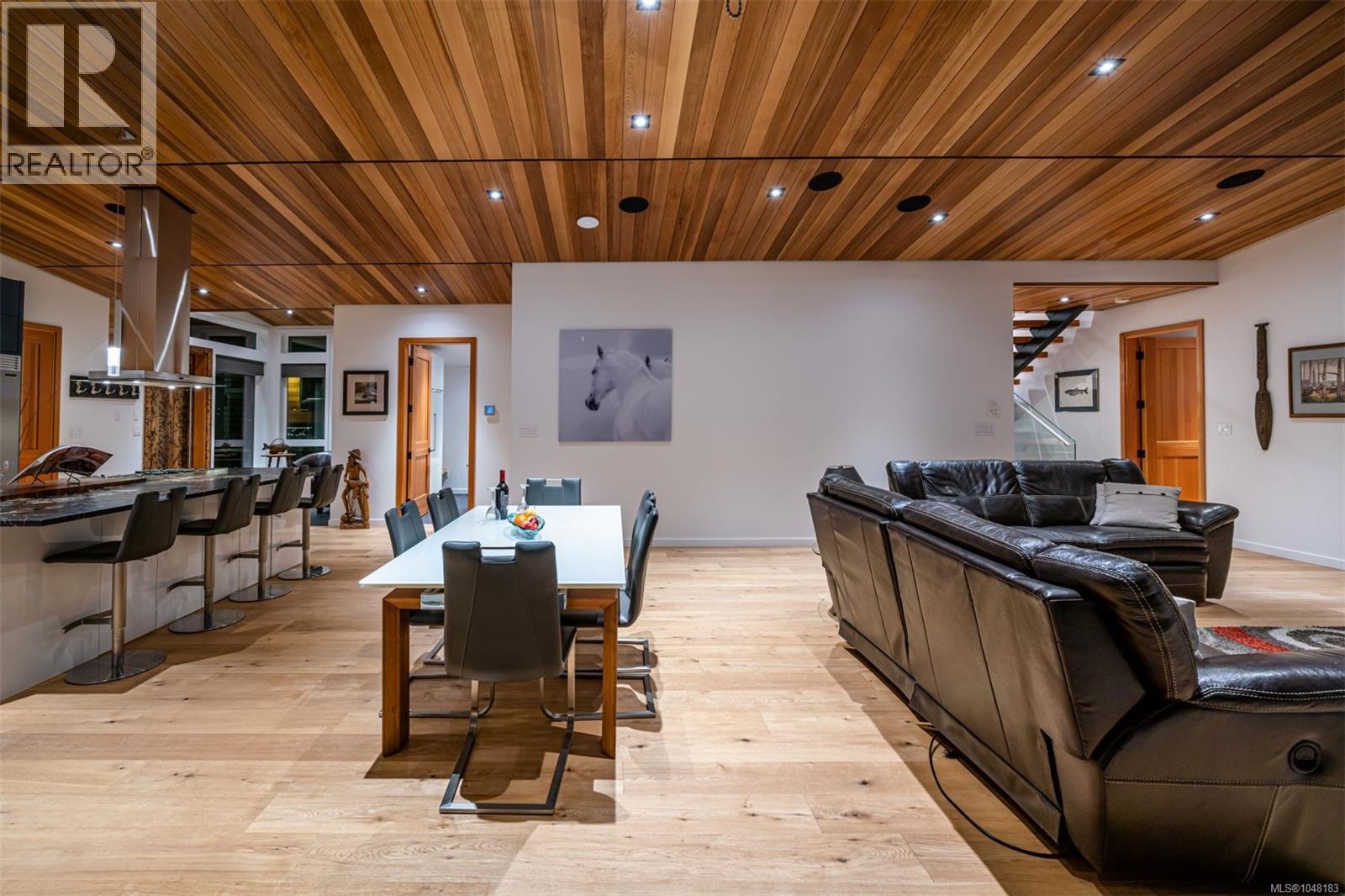 3875 Discovery Dr - Image 43