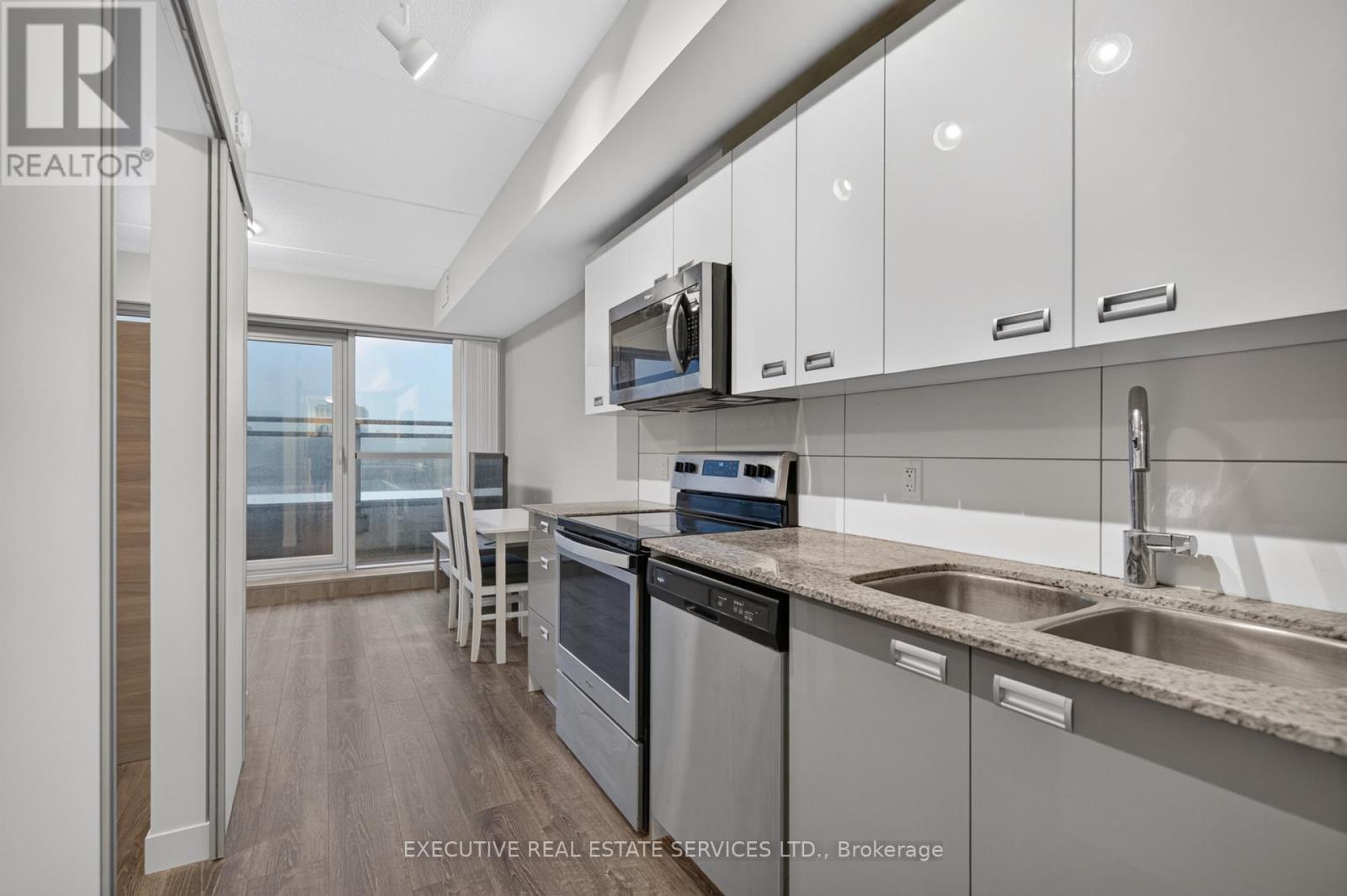 #509 257 HEMLOCK STREET - 14