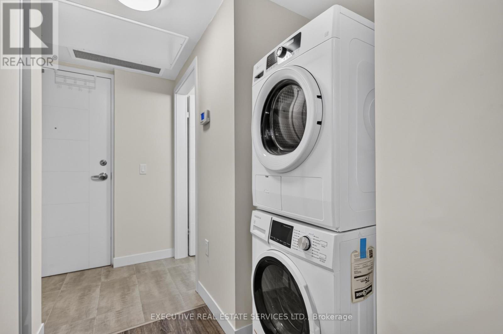#509 257 HEMLOCK STREET - 26