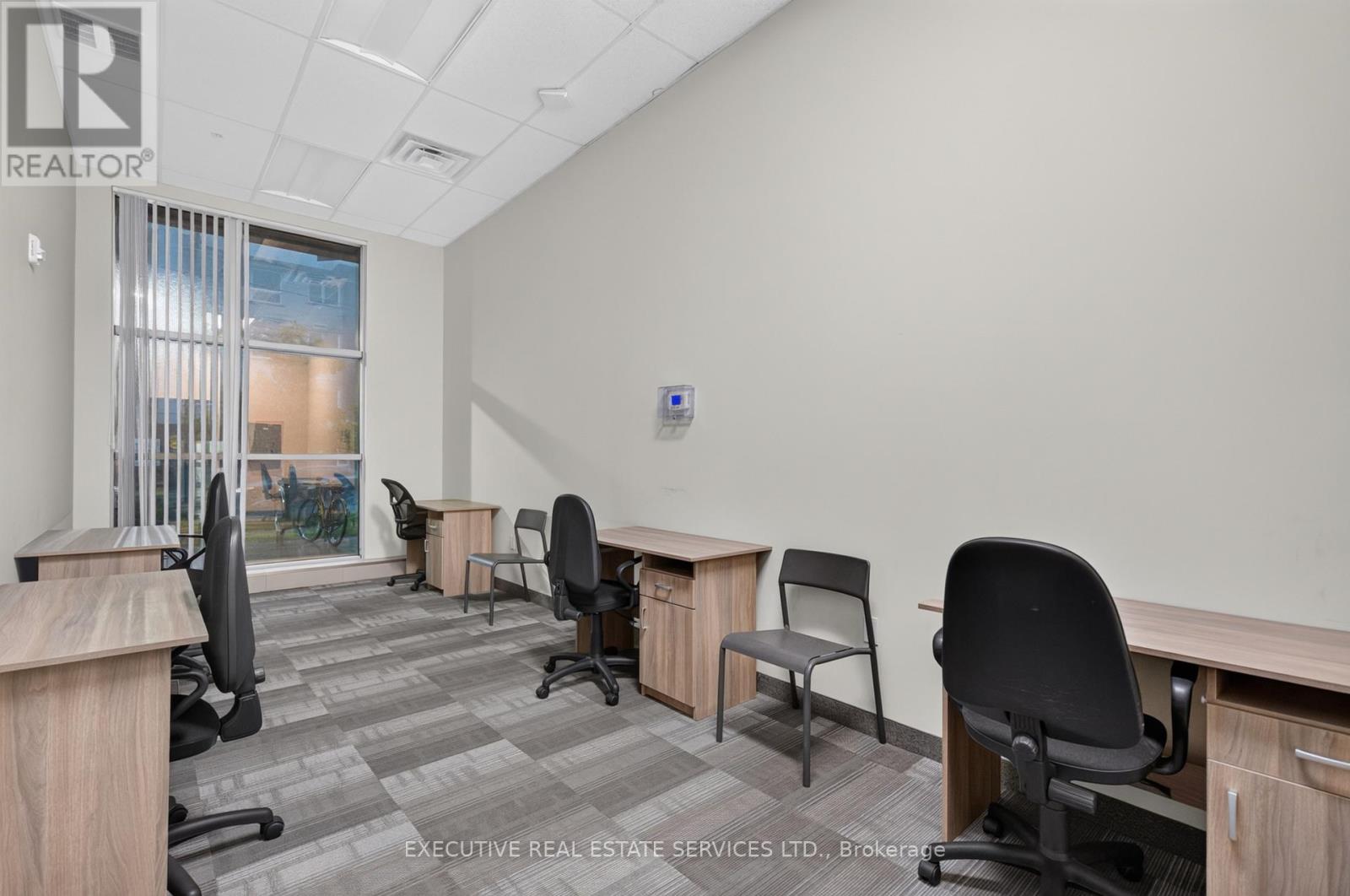 #509 257 HEMLOCK STREET - 32