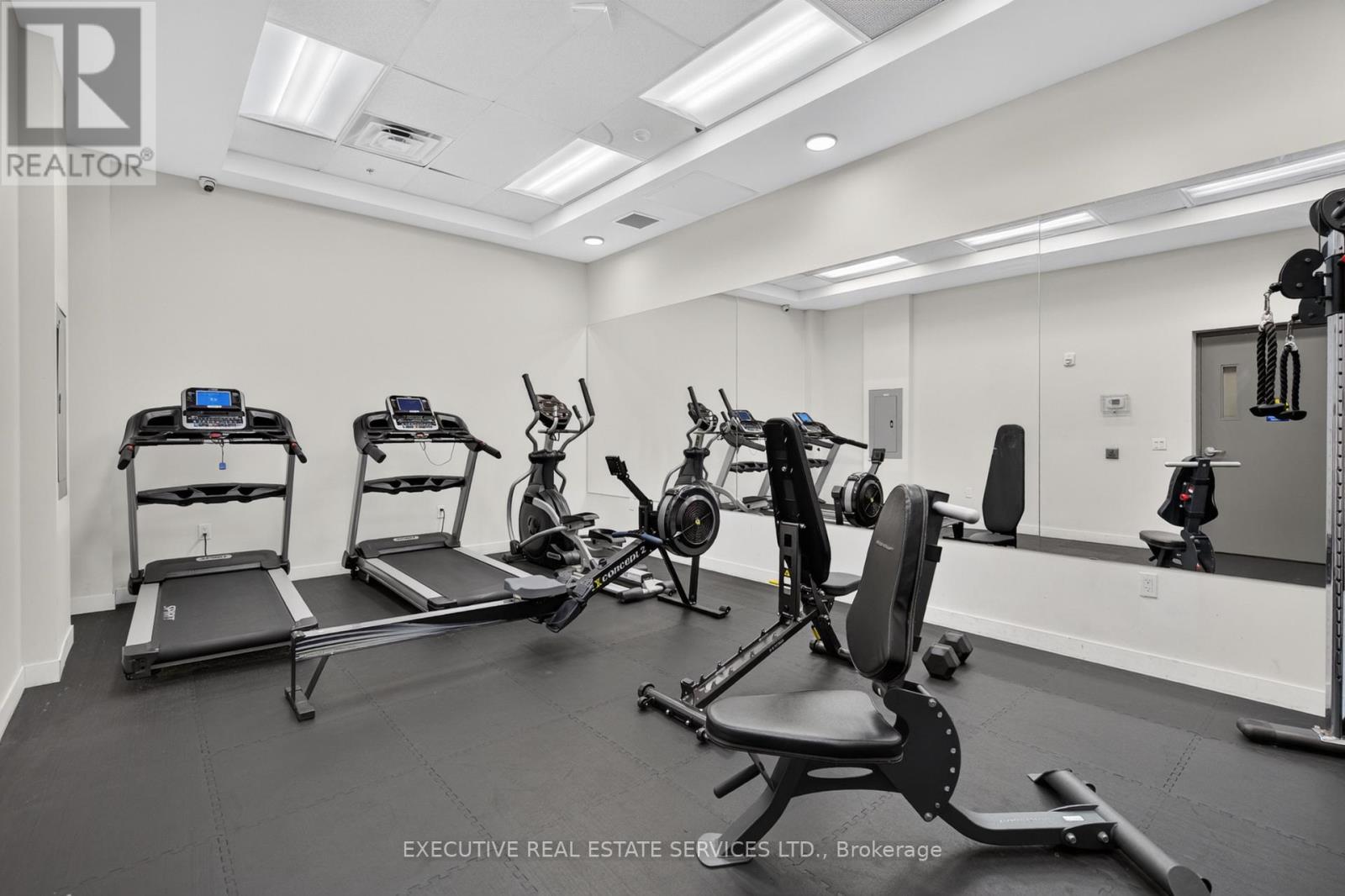 #509 257 HEMLOCK STREET - 34