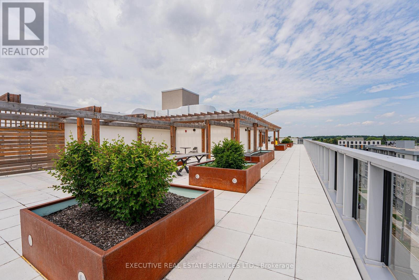 #509 257 HEMLOCK STREET - 36