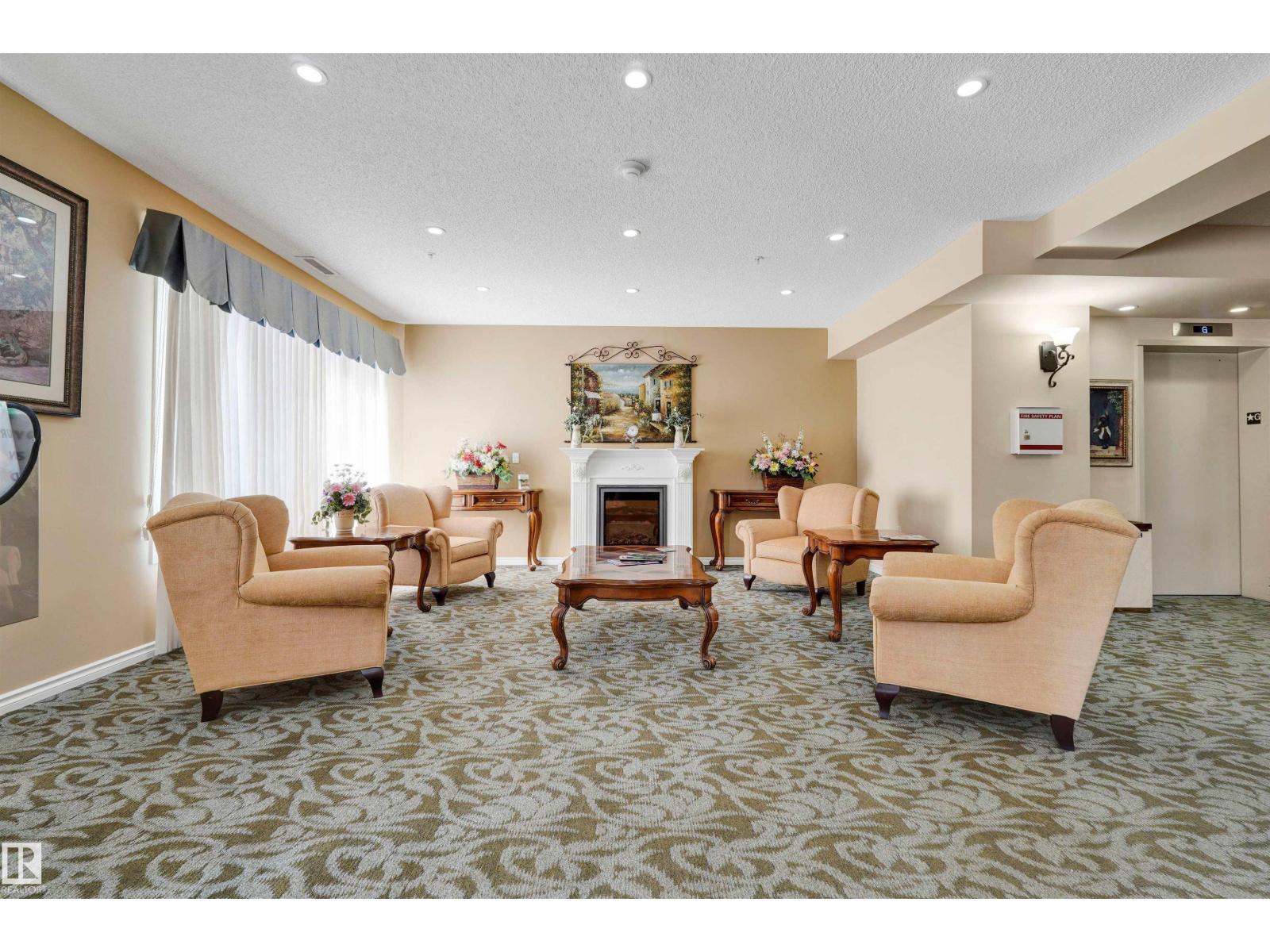 #215 9820 165 ST NW - 27