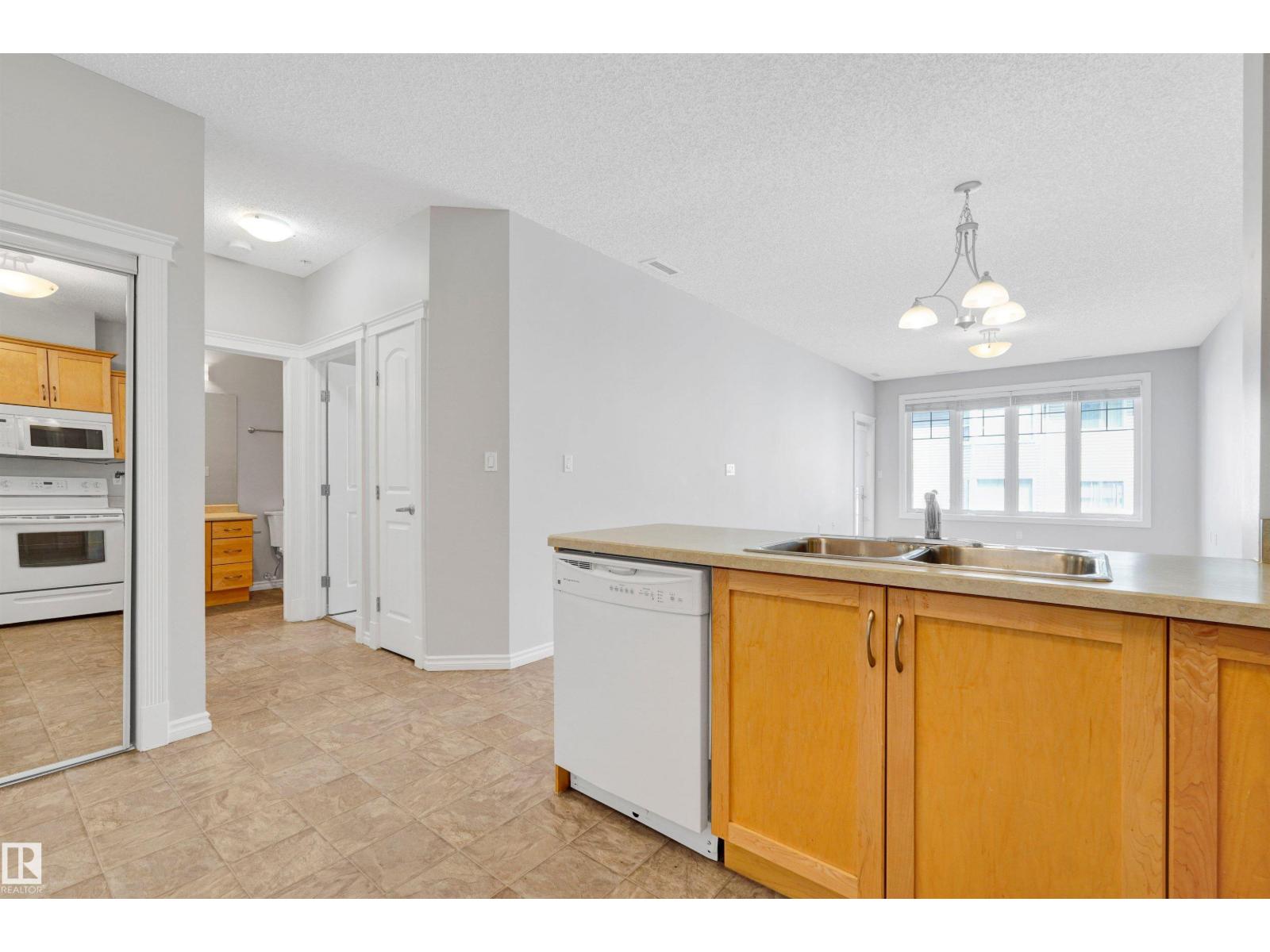 #215 9820 165 ST NW - 8