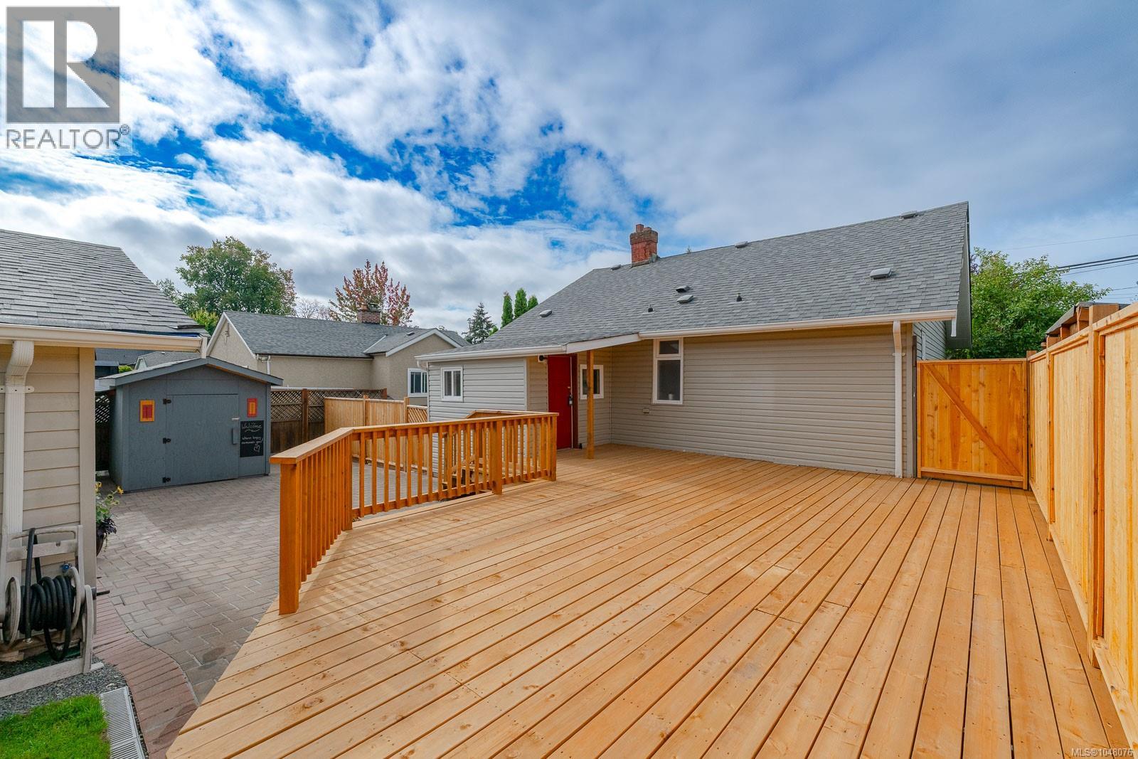 350 Vincent Ave - Image 17