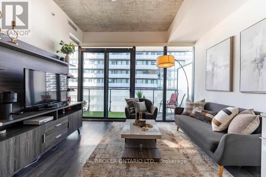 #1601 185 ROEHAMPTON AVENUE S - Image 8