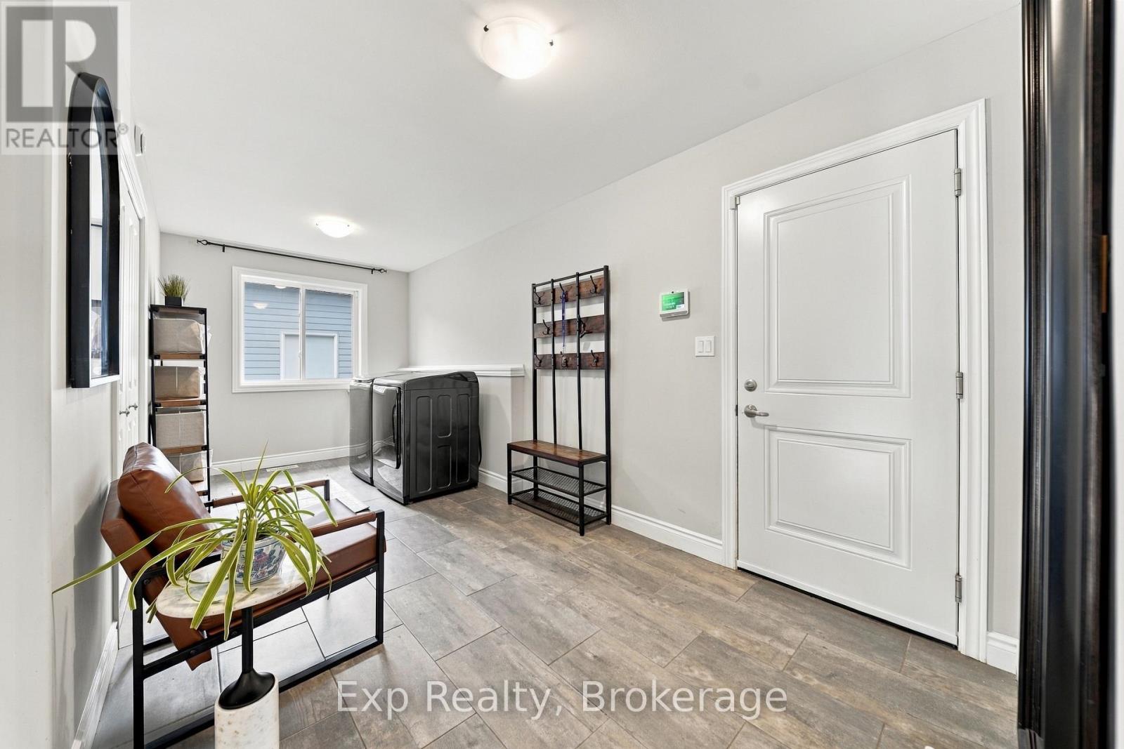 14 LEHTINEN CRESCENT - Image 23