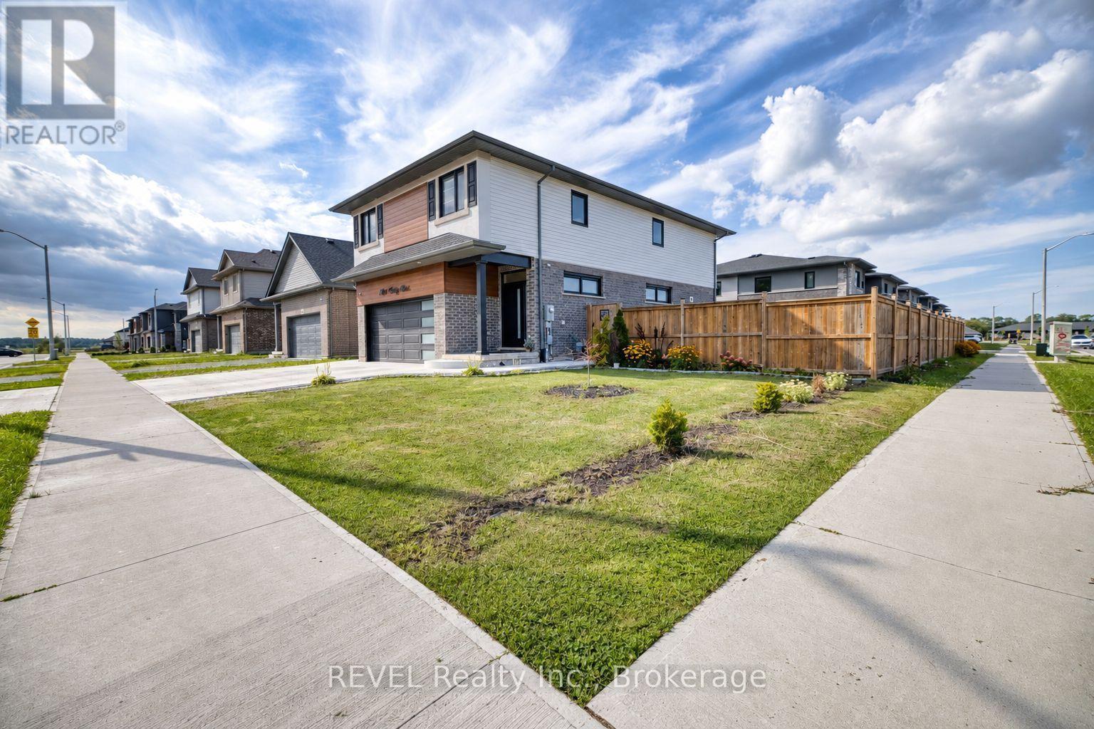 8961 EMILY BOULEVARD, Niagara Falls (Brown) — photo 3