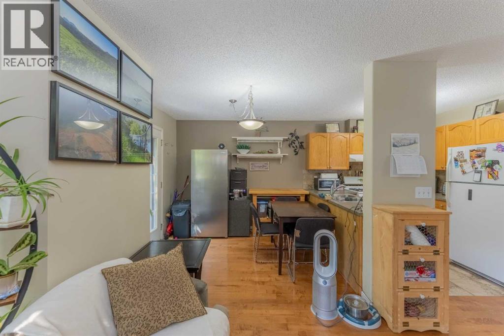 #2 827 Wilson Way - Image 15