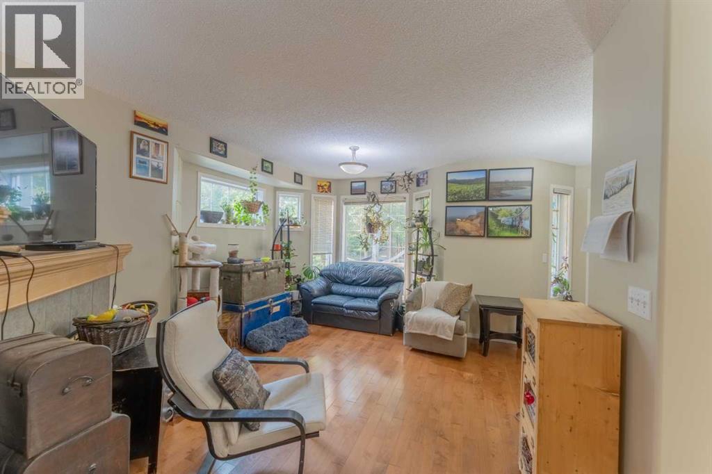 #2 827 Wilson Way - Image 16