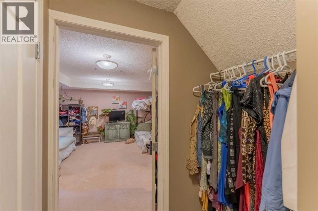 #2 827 Wilson Way - Image 30