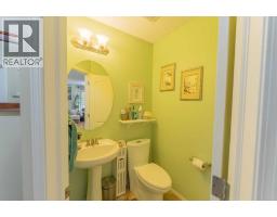 Bedroom - 2, 827 Wilson Way, Canmore, AB T1W2Y8 Photo 9