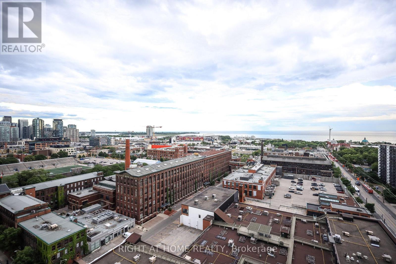#1602 285 DUFFERIN STREET - 22