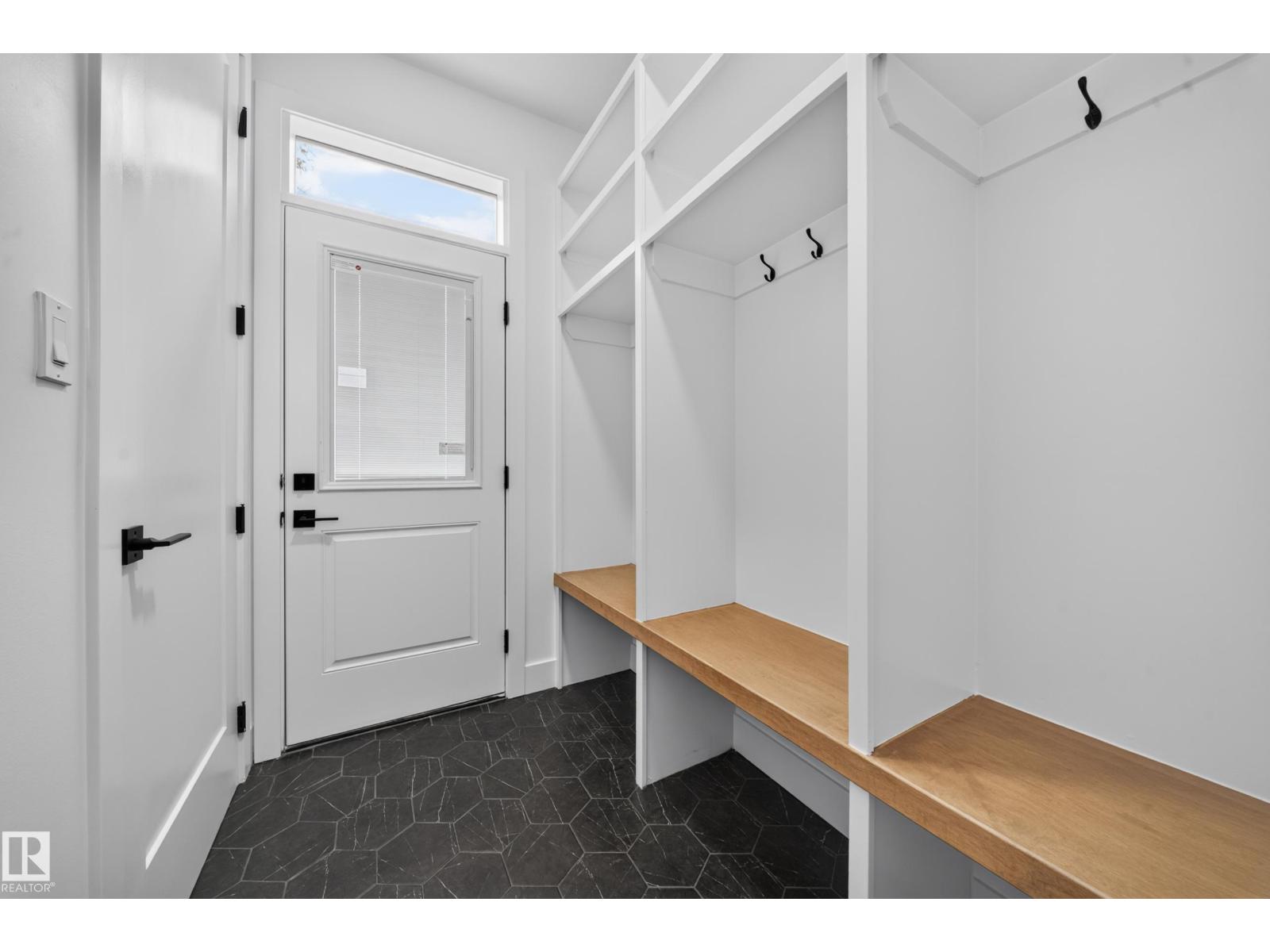 14610 85 AV NW - 12
