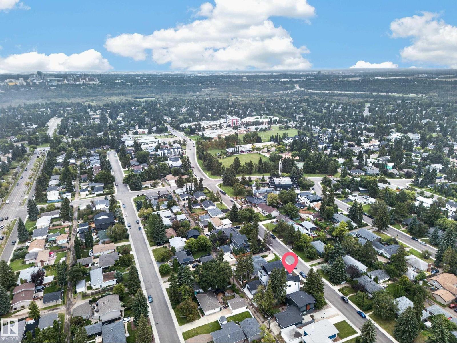 14610 85 AV NW - 32