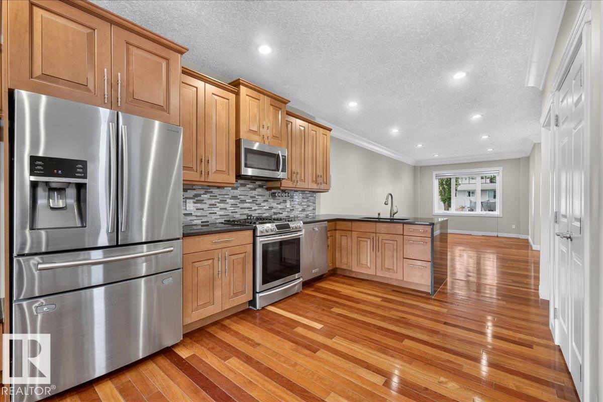 7947 79 AV NW - Image 19