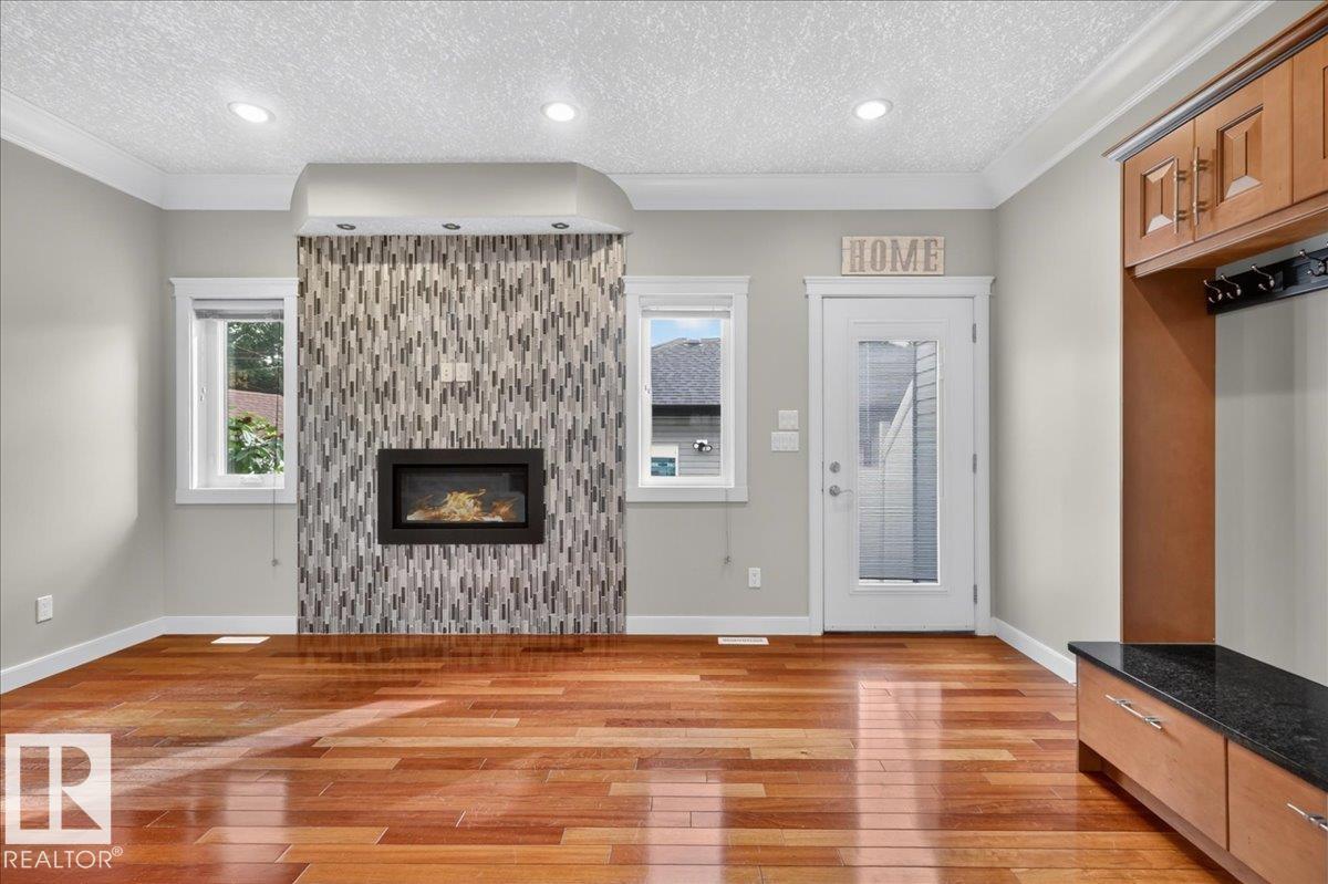 7947 79 AV NW - Image 23