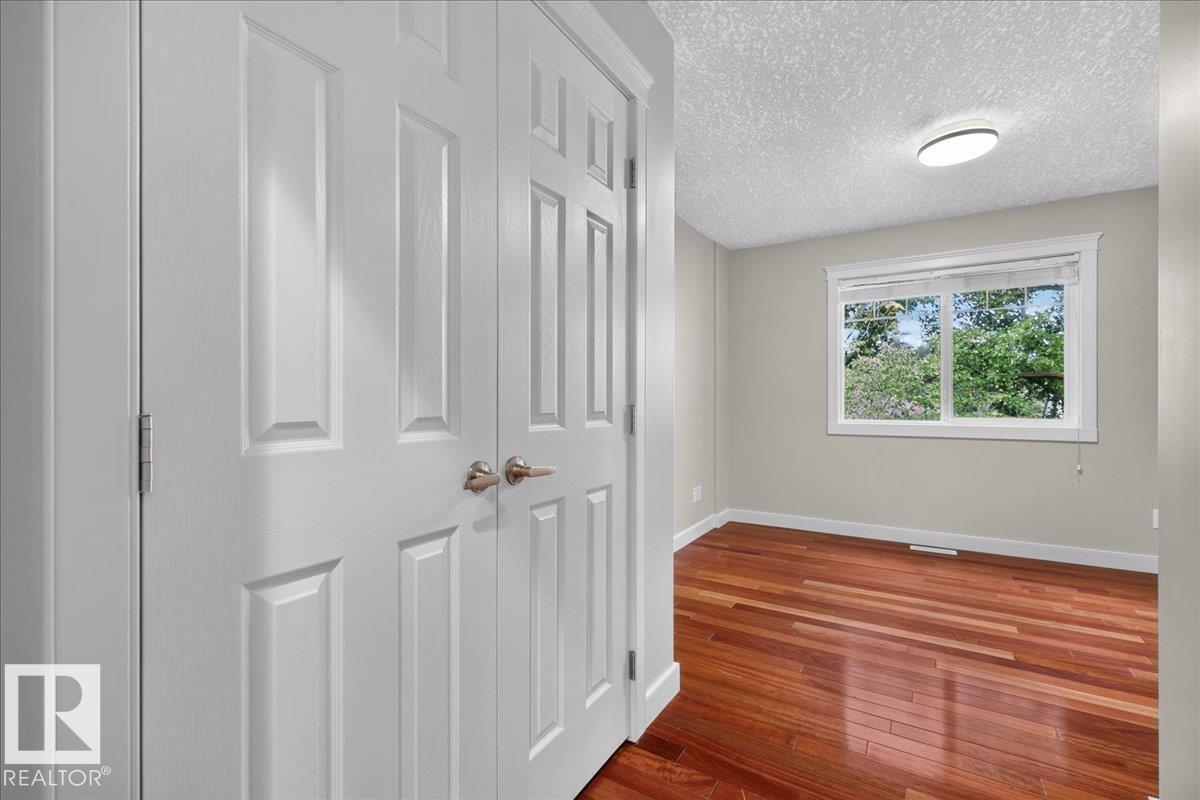 7947 79 AV NW - Image 38