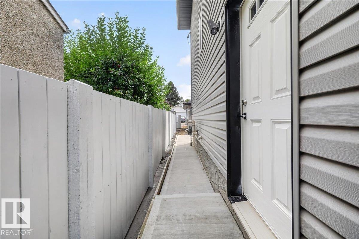 7947 79 AV NW - Image 6