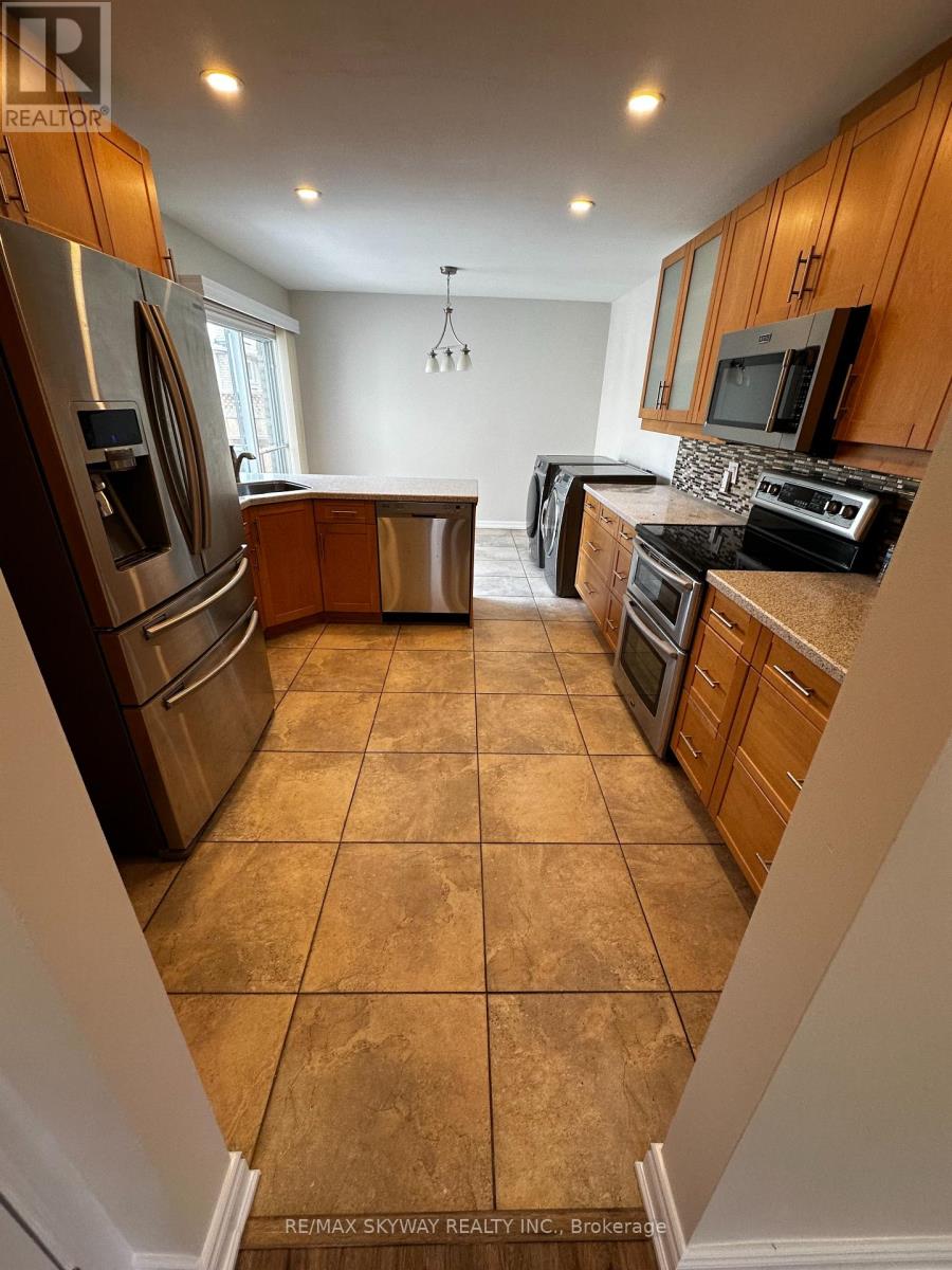 UPPER - 535 APPLEDALE CRESCENT, Waterloo — photo 2