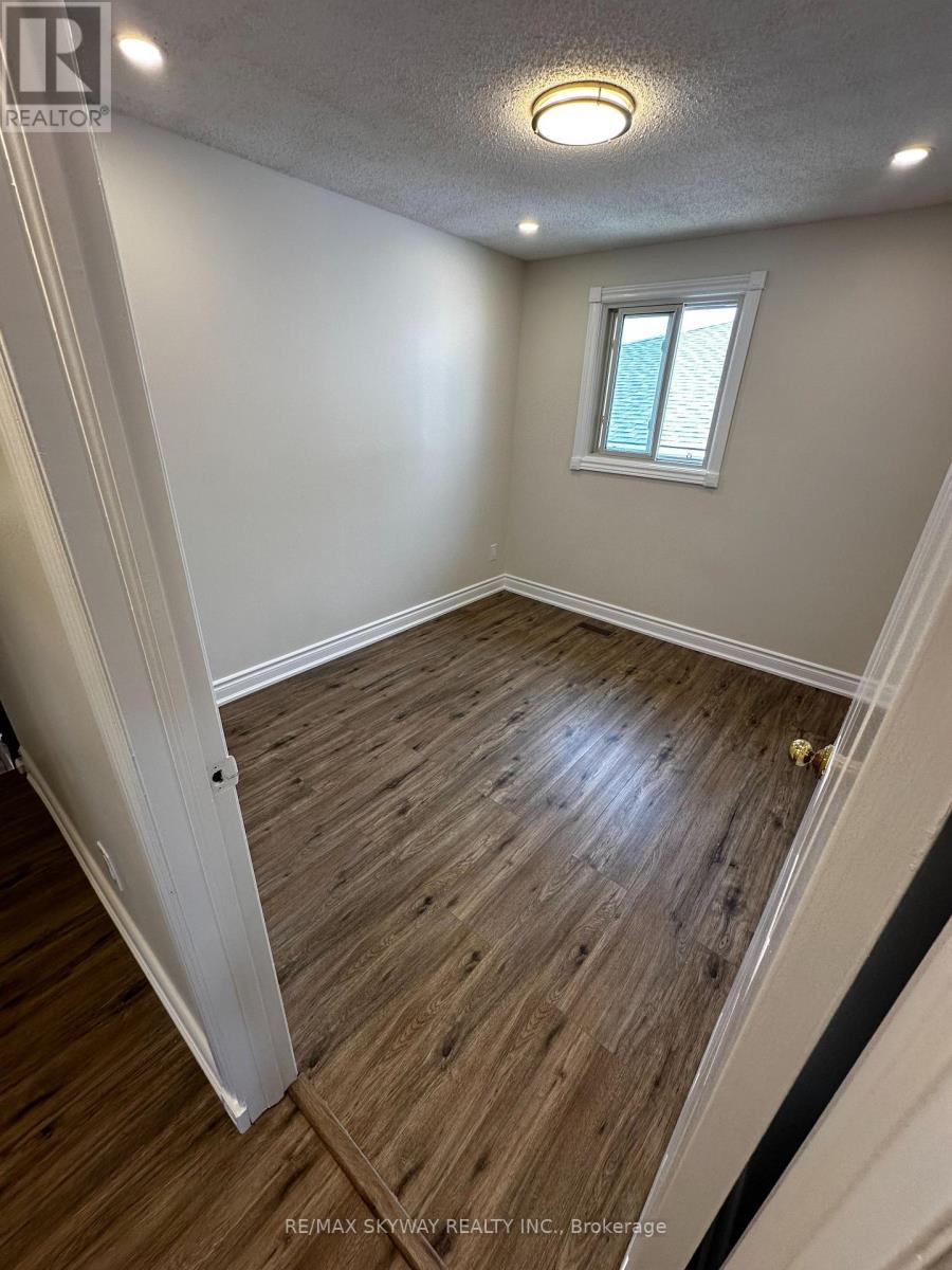 UPPER - 535 APPLEDALE CRESCENT, Waterloo — photo 8