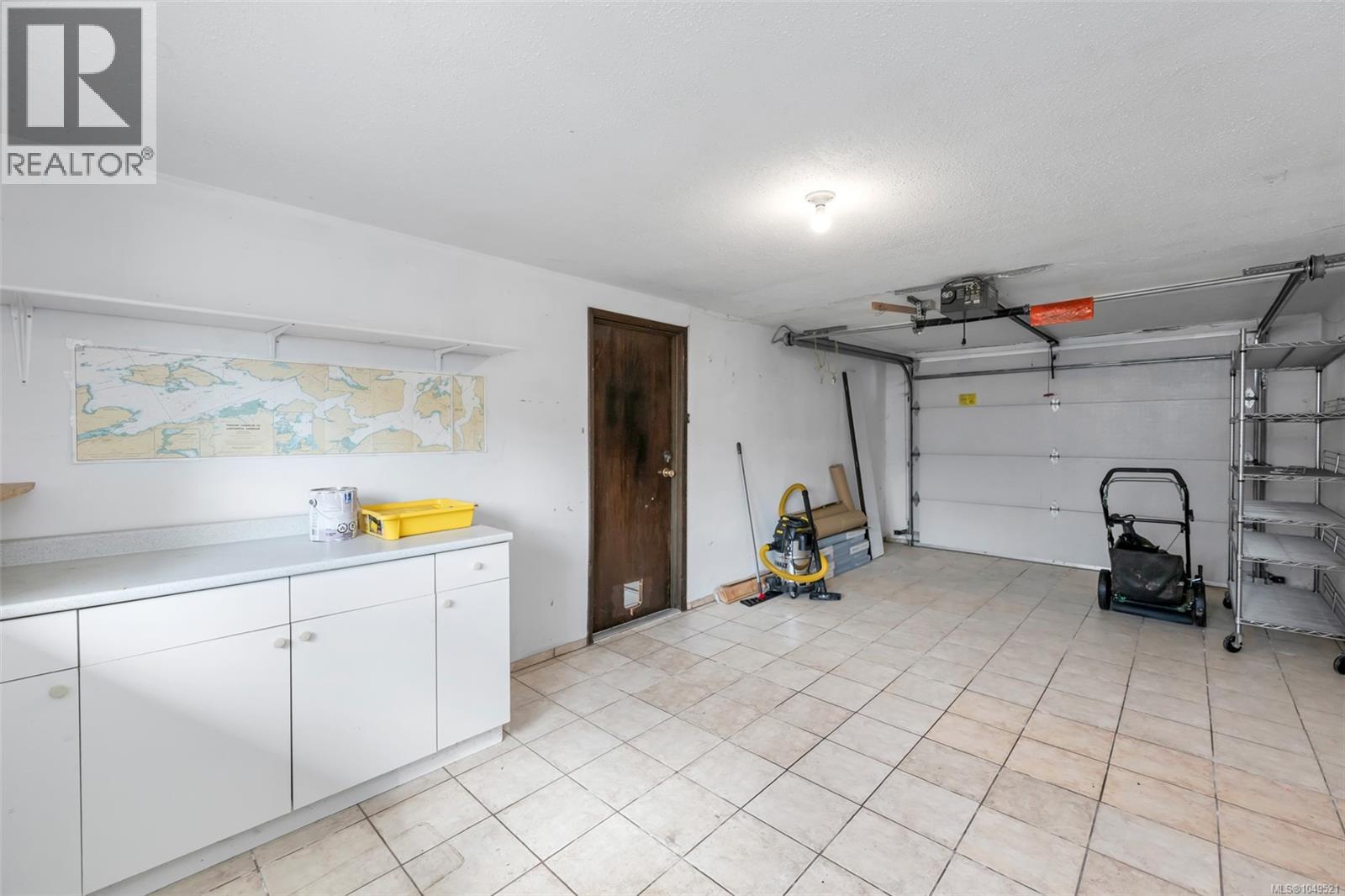 1582 Robert St - 22