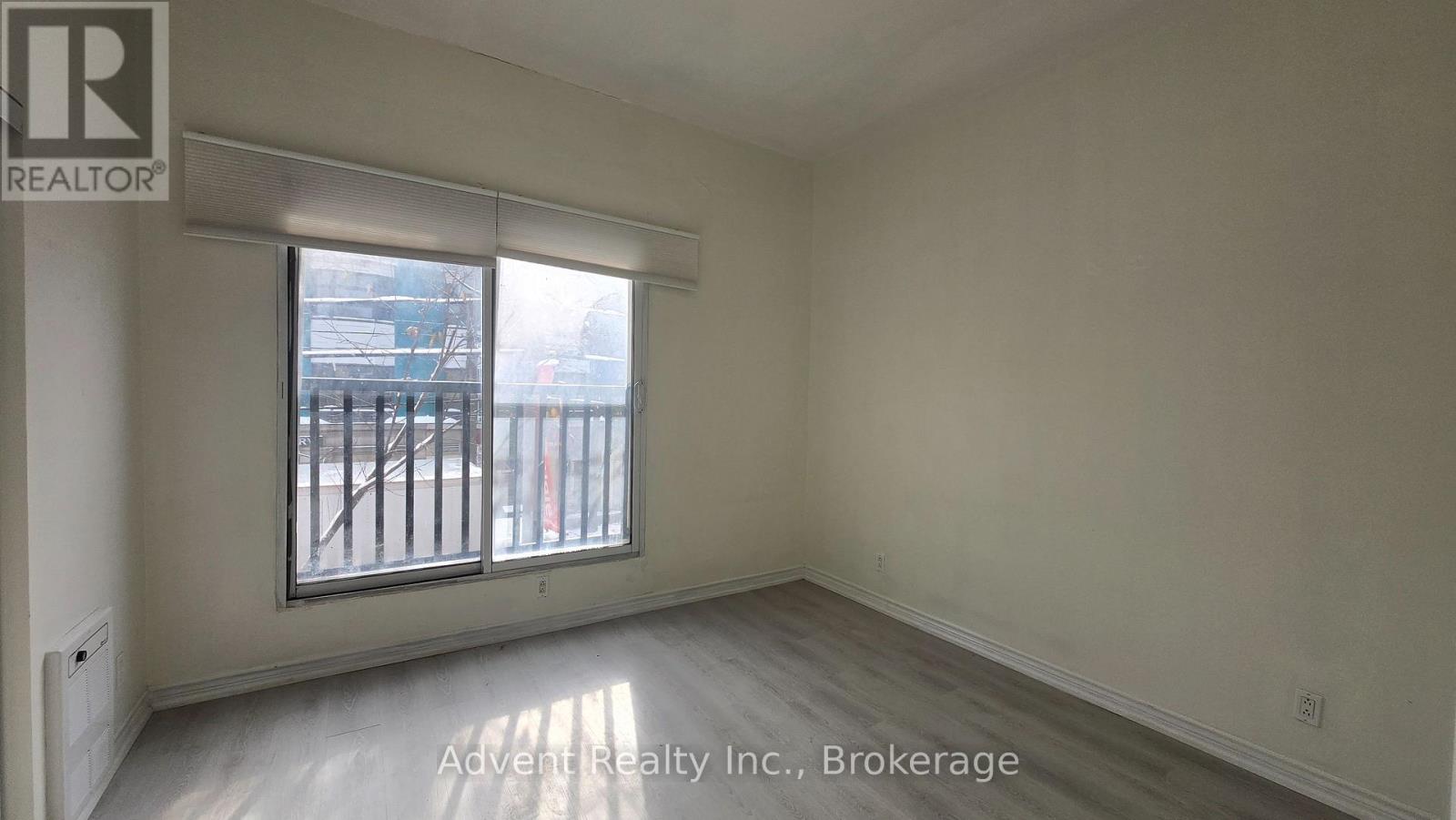 2ND FLOOR - 1454 QUEEN STREET W, Toronto (Roncesvalles) — photo 4