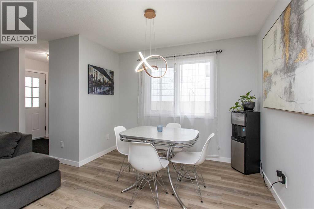 #5113A 54 Avenue - 9