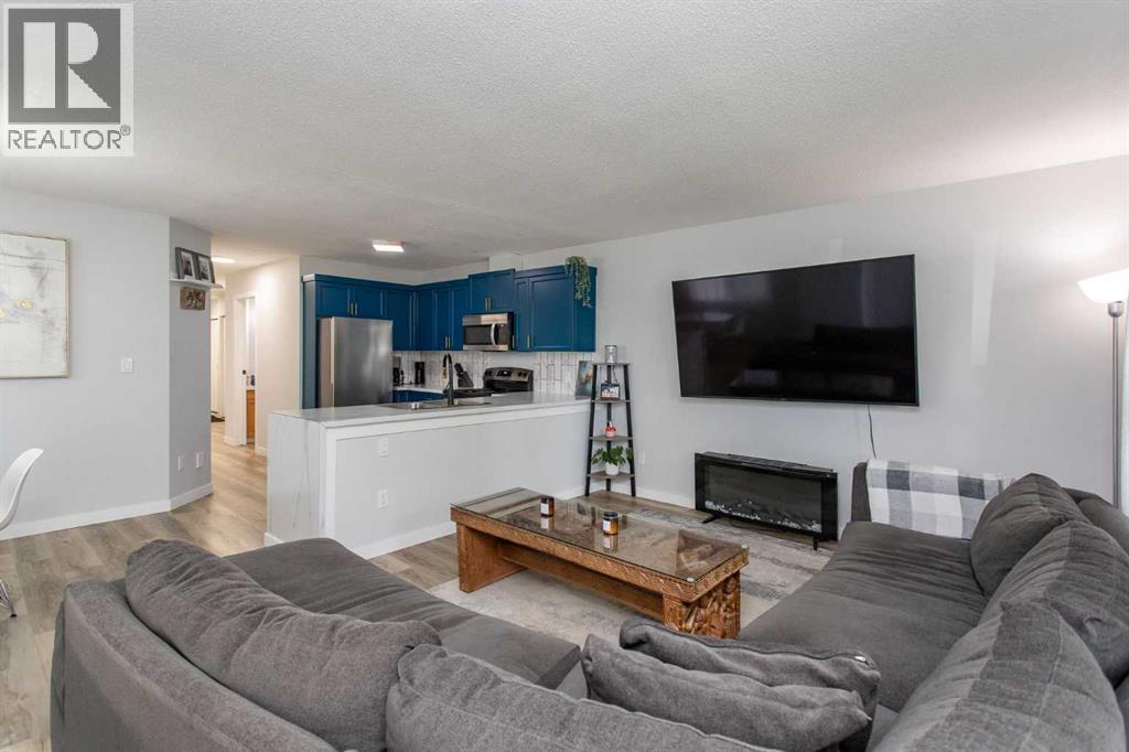 #5113A 54 Avenue - 5