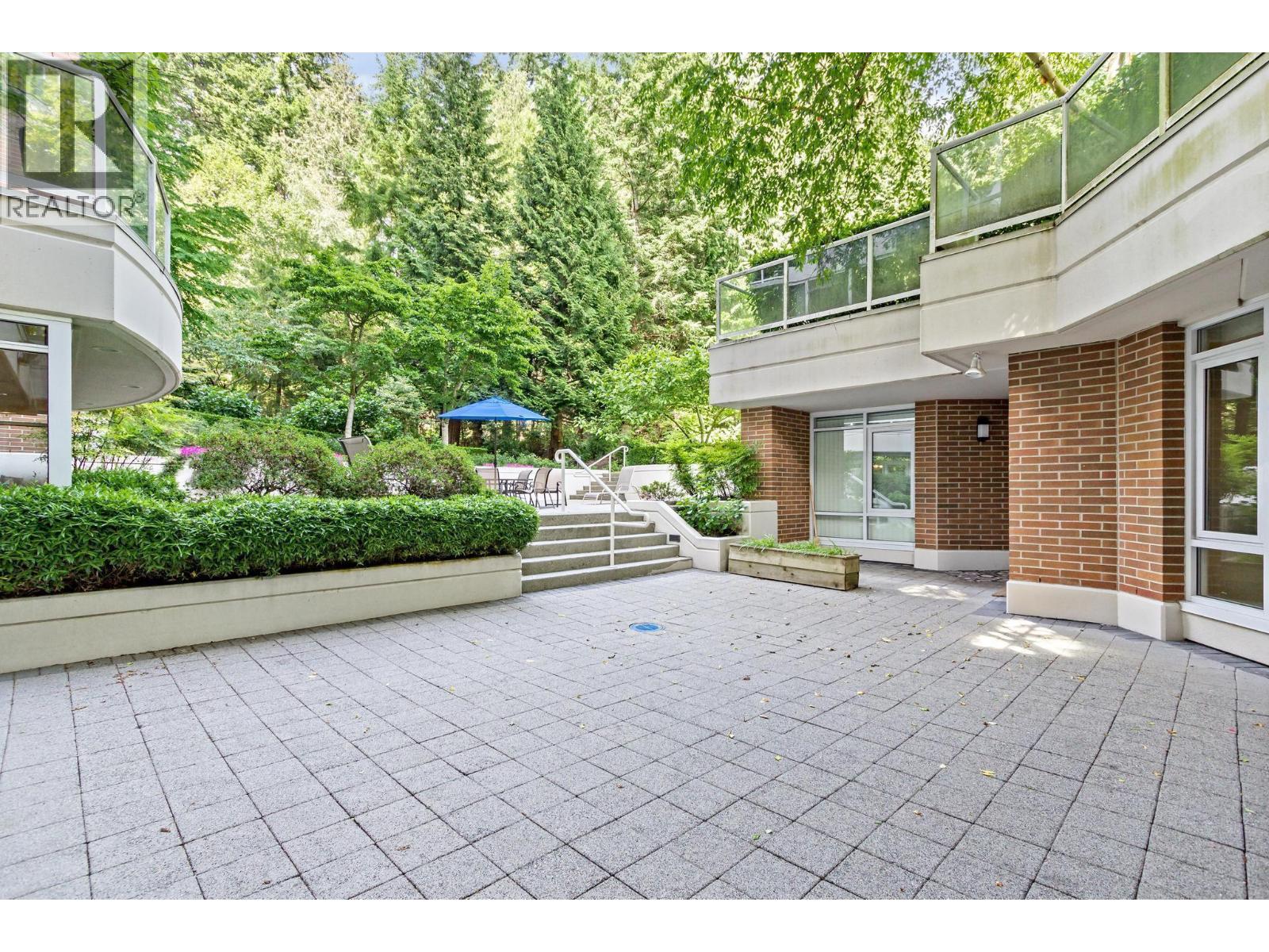 704 5615 HAMPTON PLACE, Vancouver — photo 3