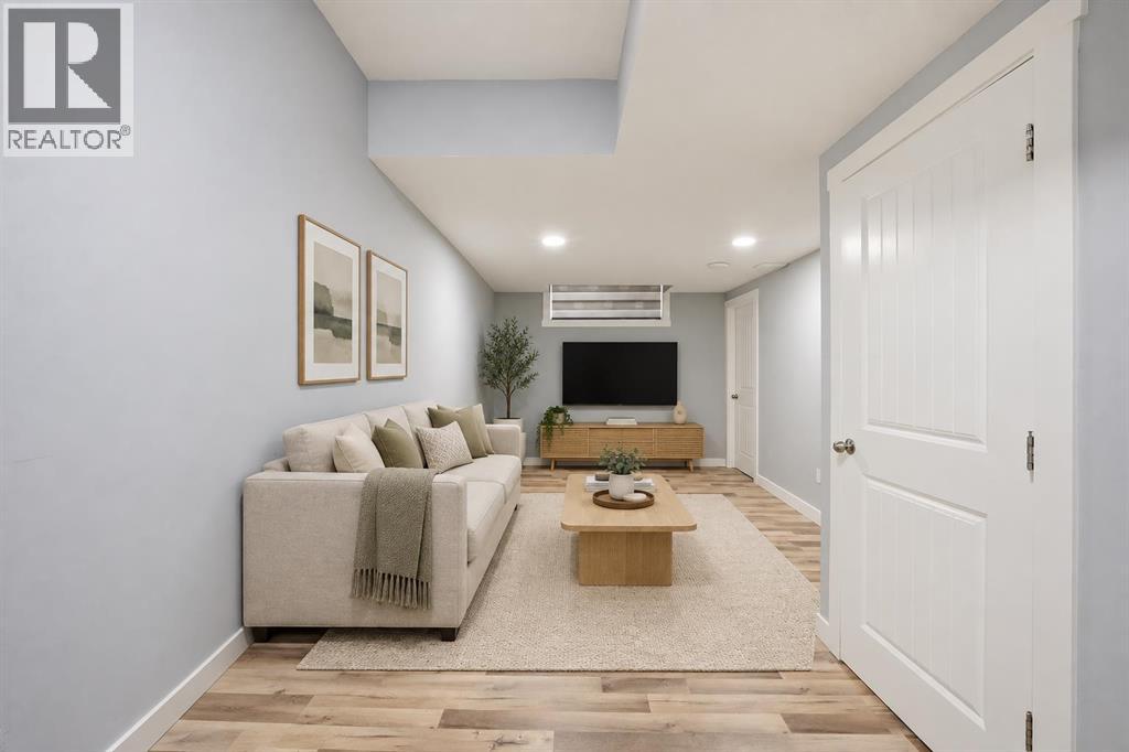 288 Corner Meadows Manor NE - 43