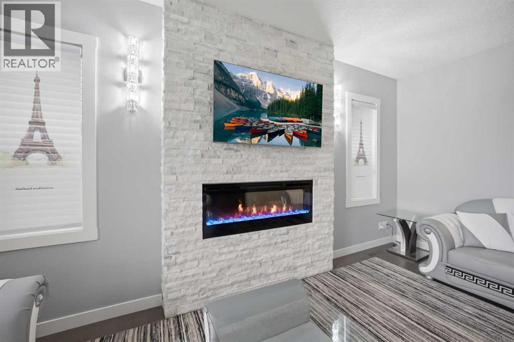 288 Corner Meadows Manor NE - 6