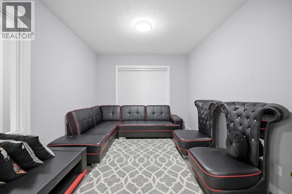 288 Corner Meadows Manor NE - 15